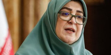 خبرگان بانکی همتی را برای مدیریت پولی و ارزی انتخاب کردند