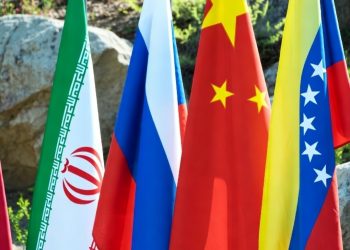 سی‌ان‌ان: ترامپ به‌دنبال محدود کردن نفوذ ایران، روسیه و چین در نیم‌کره غربی است