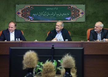 پزشکیان در وزارت جهاد کشاورزی: تأمین کالاهای اساسی و تداوم سیاست‌های دولت بدون وقفه ادامه دارد