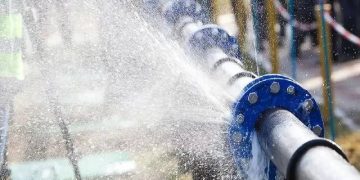 لوله‌های فرسوده و هدررفت ۱۷ میلیون نفر مصرف سالانه آب در ایران