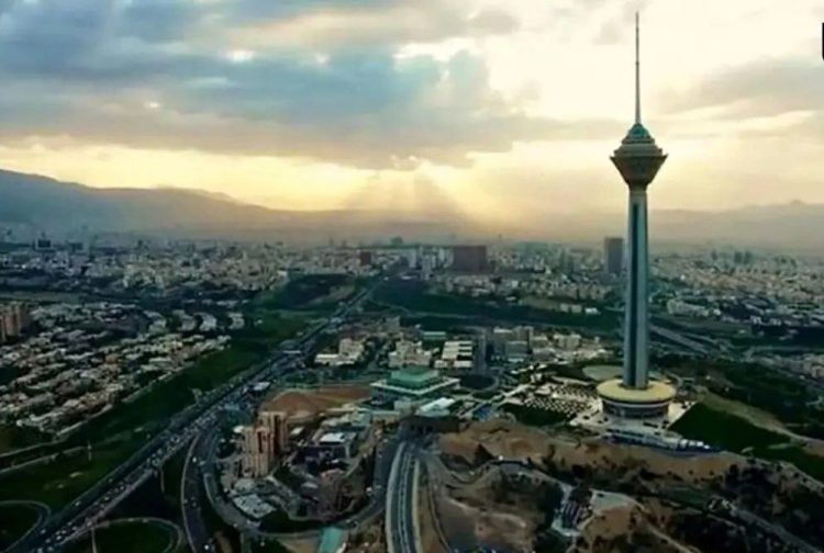 تهران فردا تعطیل نیست؛ فعالیت عادی مراکز اداری و آموزشی